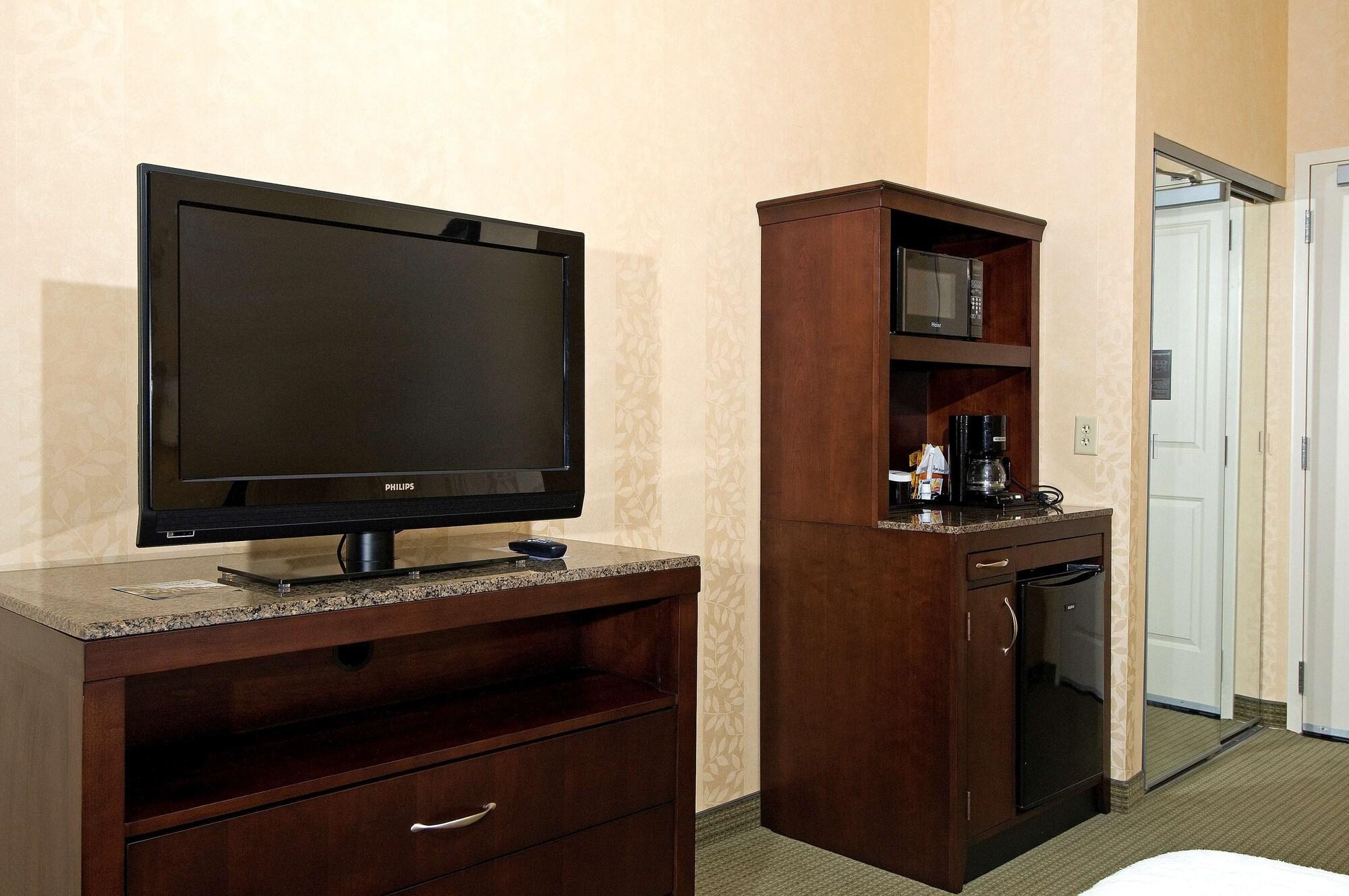 Hilton Garden Inn Mount Holly/Westampton Ngoại thất bức ảnh